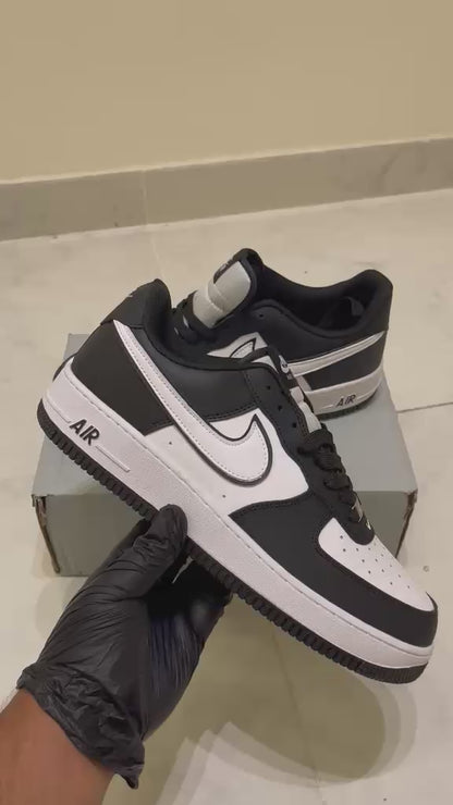 Nike Air Force 1 Low "Panda"