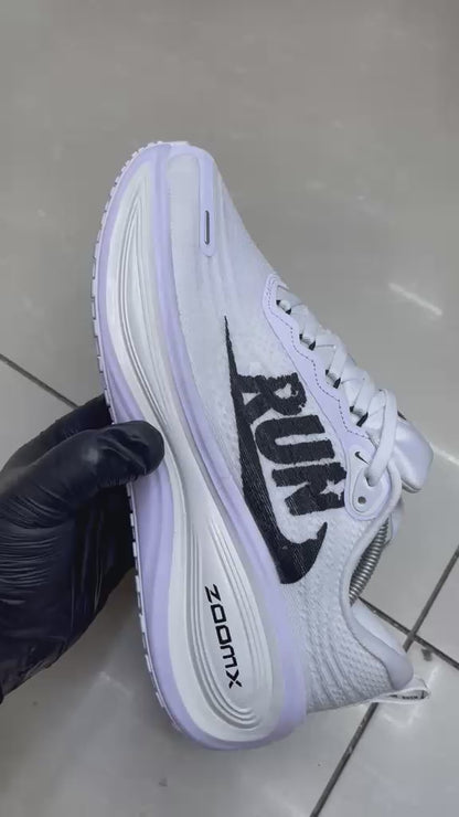 Nike ZoomX Invincible Run Flyknit 2 white