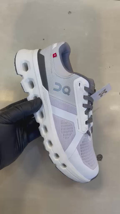 On Cloud runner 2 "Frost/White colorway"
