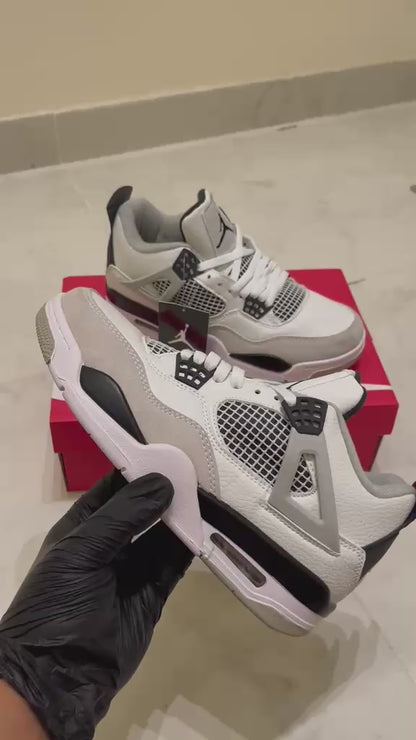 Air Jordan 4 Retro "Military Black"